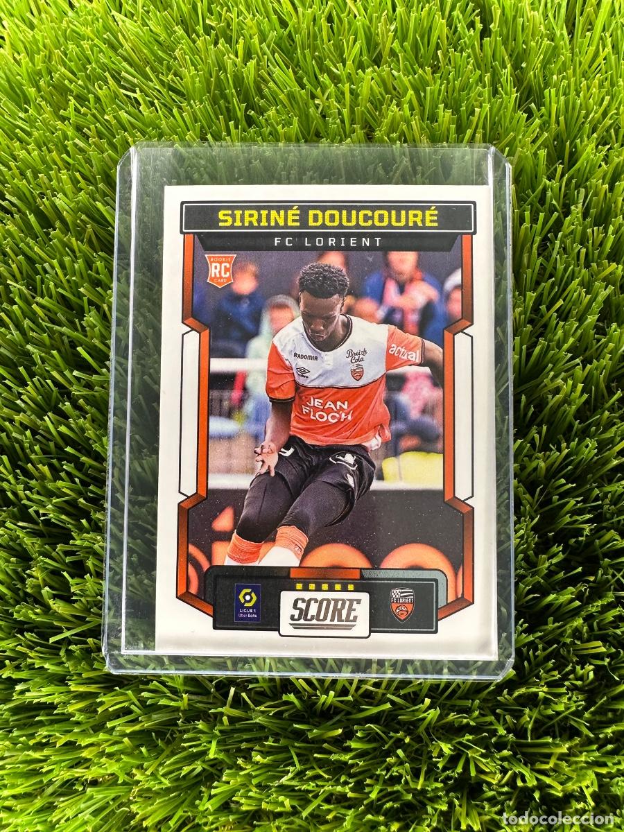 Cromos de F&uacute;tbol: N&ordm; 31 Sirin&eacute; Doucour&eacute; FC Lorient Panini Score Ligue 1 23 24
