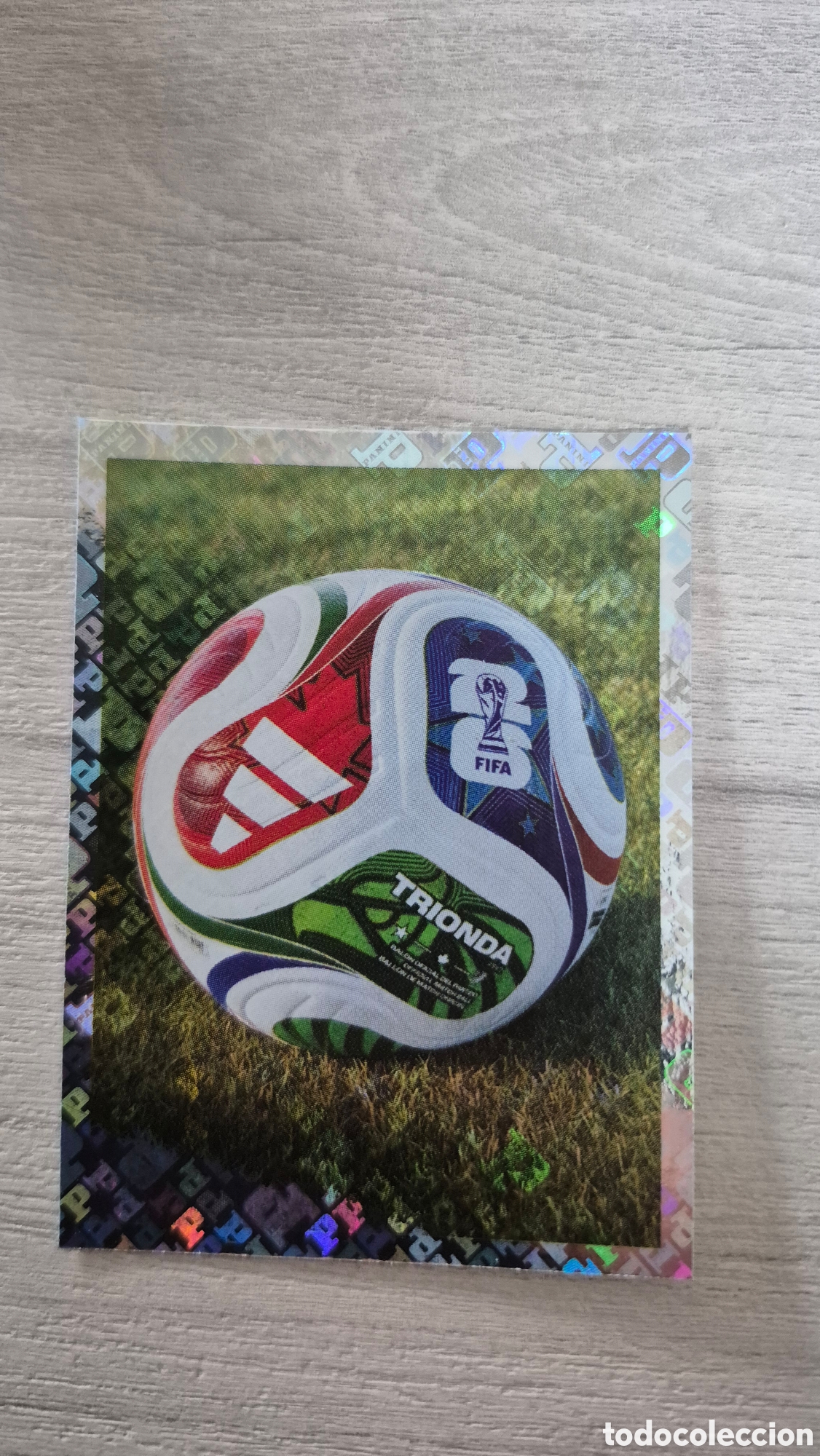 Cartes &agrave; collectionner de Football: FCW5 Official Ball FIFA World Cup 2026