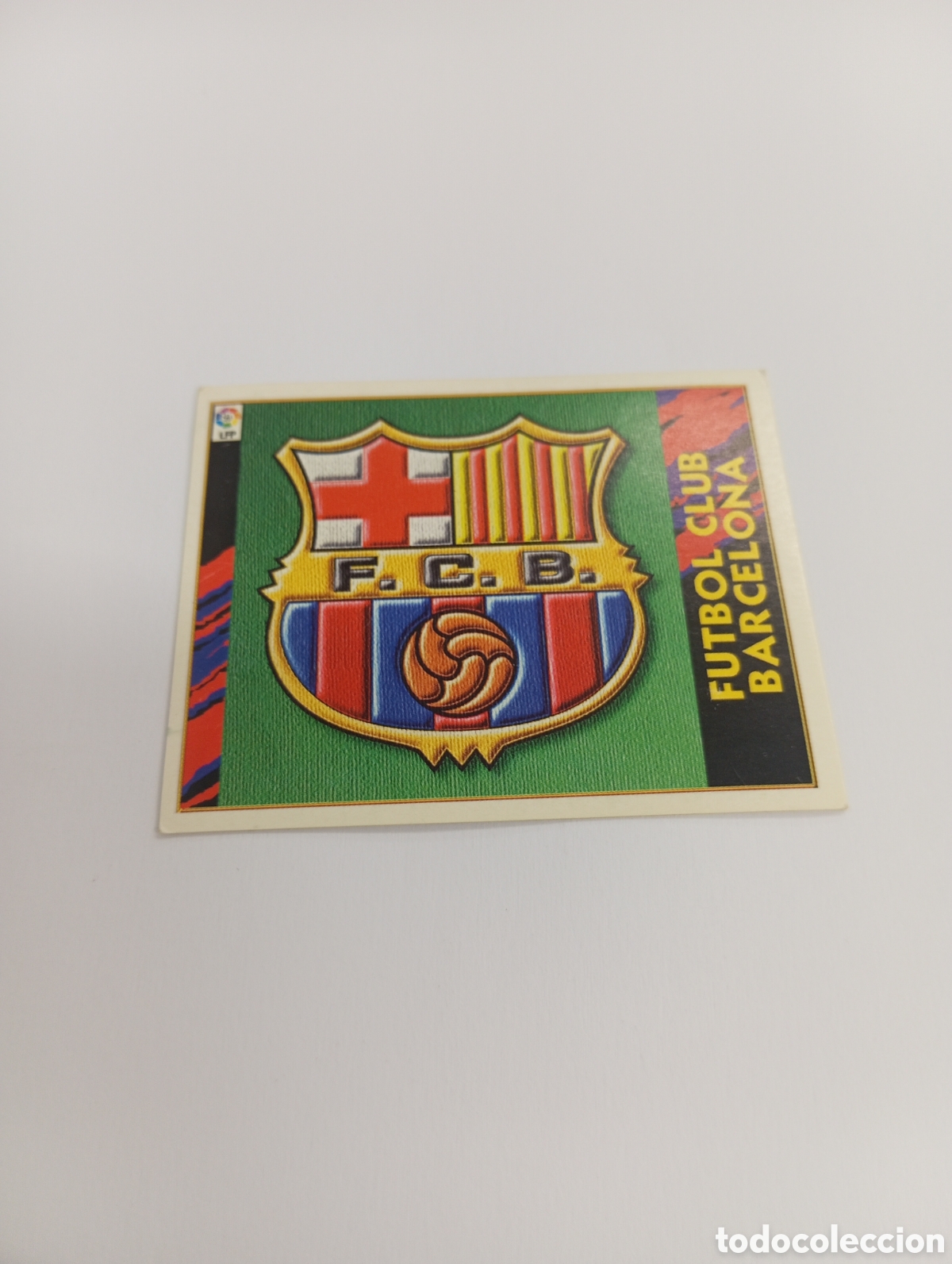 Cromos de F&uacute;tbol: ESCUDO Barcelona Liga Este 1997 1998 NUEVO SIN PEGAR 97 98