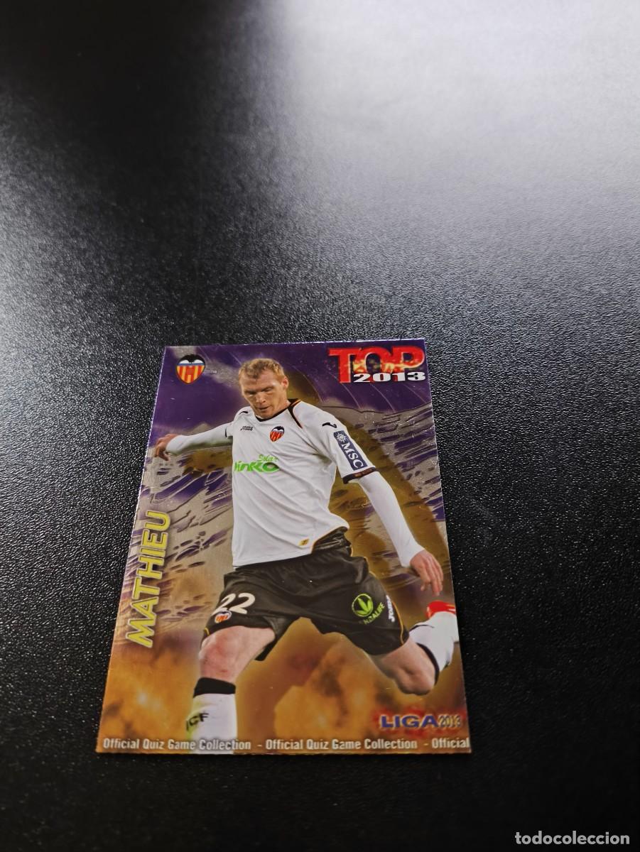 Cromos de F&uacute;tbol: 579 MATHIEU VALENCIA FONDO MORADO TOP MUNDICROMO LIGA 2012 2013 12 13 NO PANINI ESTE
