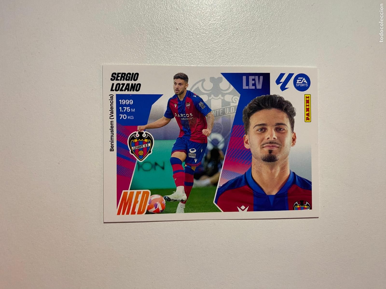 Football Stickers: LALIGA ESTE 2025 2026 EA SPORTS 25 26 ALBUM PANINI LIGA N 13 UD LEVANTE SERGIO LOZANO