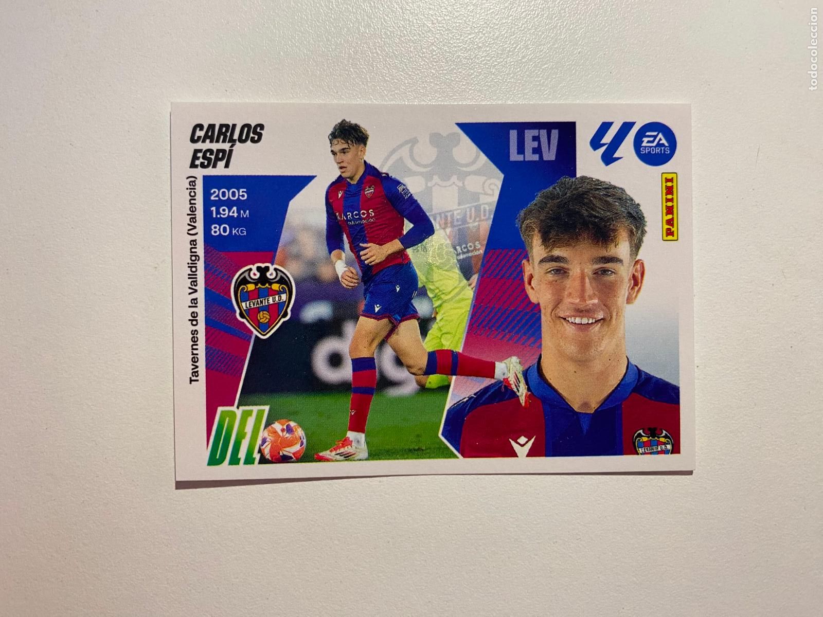 Cartes &agrave; collectionner de Football: LALIGA ESTE 2025 2026 EA SPORTS 25 26 ALBUM PANINI LIGA N 19A UD LEVANTE CARLOS ESP&Iacute;