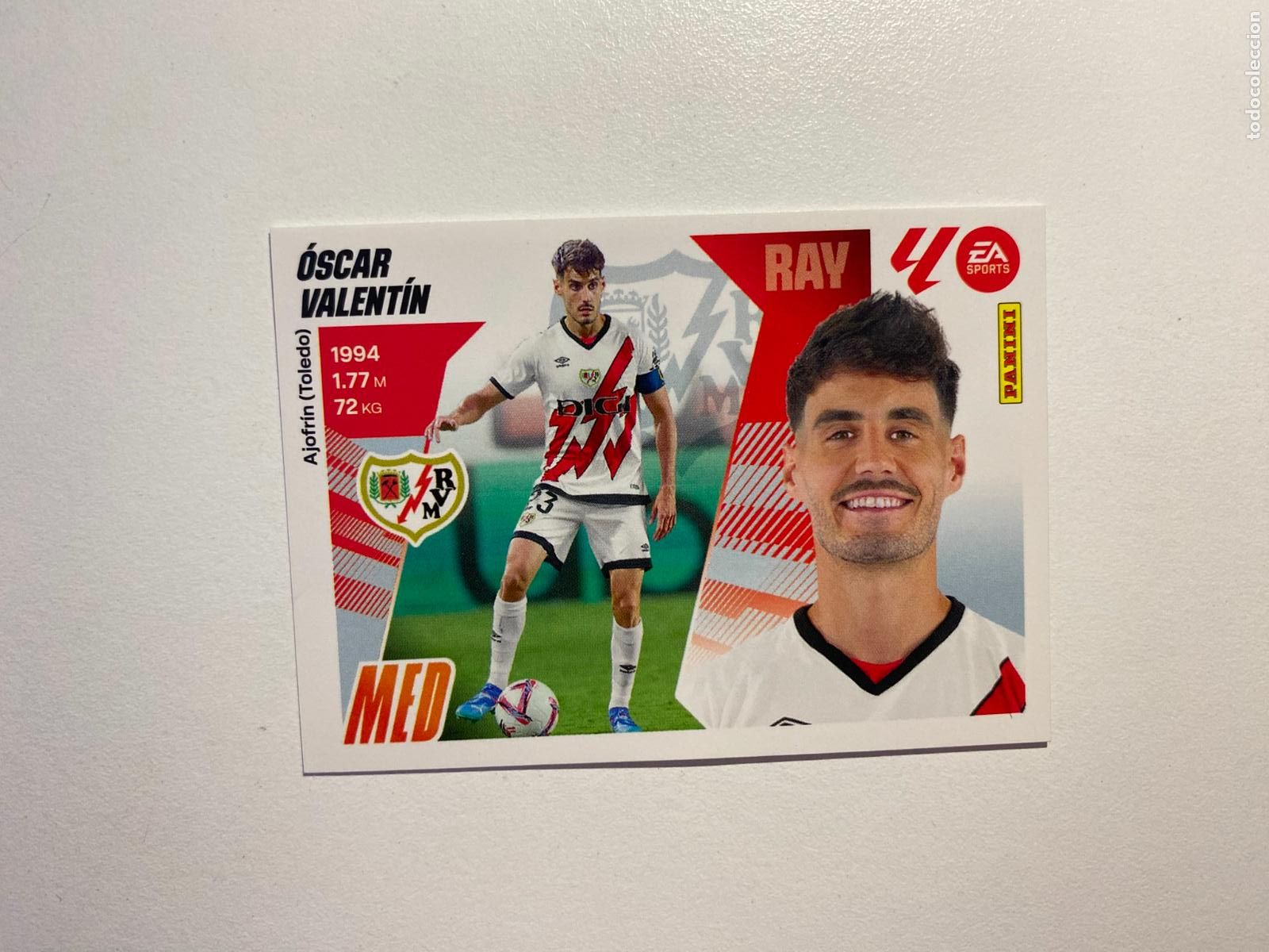 Cartes &agrave; collectionner de Football: LALIGA ESTE 2025 2026 EA SPORTS 25 26 ALBUM PANINI LIGA N 12 RAYO VALLECANO &Oacute;SCAR VALENT&Iacute;N
