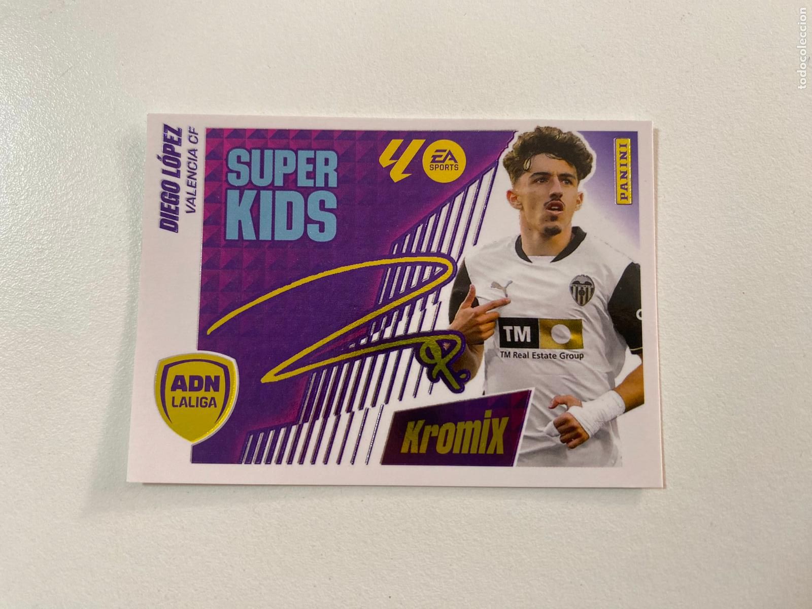Cromos de F&uacute;tbol: LALIGA ESTE 2025 2026 EA SPORTS 25 26 ALBUM PANINI ADN S&Uacute;PER KIDS KROMIX N 7 DIEGO L&Oacute;PEZ VALENCIA CF