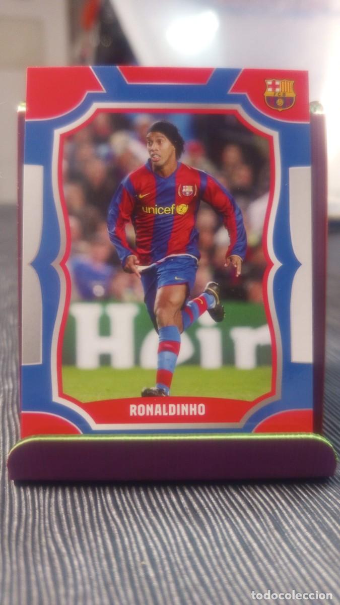 Cartes &agrave; collectionner de Football: Ronaldinho - Colecci&oacute;n DAKA FC Barcelona 2024/2025