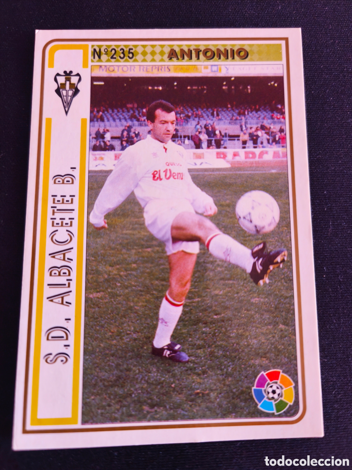 Fu&szlig;ball-Sticker: 235 Antonio Albacete LAS FICHAS DE LA LIGA MUNDICROMO 1994 1995 94 95