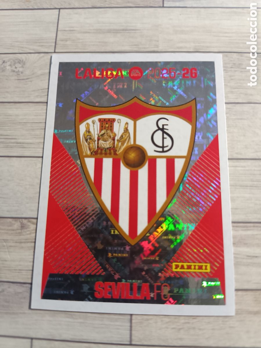 Cromos de F&uacute;tbol: 1 ESCUDO SEVILLA LIGA ESTE 2025 2026 PANINI 25 26 SIN PEGAR