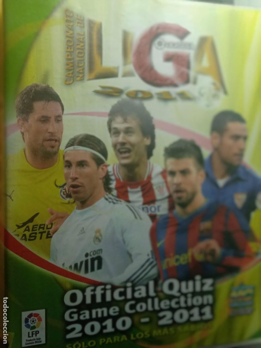 Cromos de F&uacute;tbol: MUNDICROMO : ARCHIVADOR &Aacute;LBUM LIGA BBVA 2010 2011, EN PL&Aacute;STICO