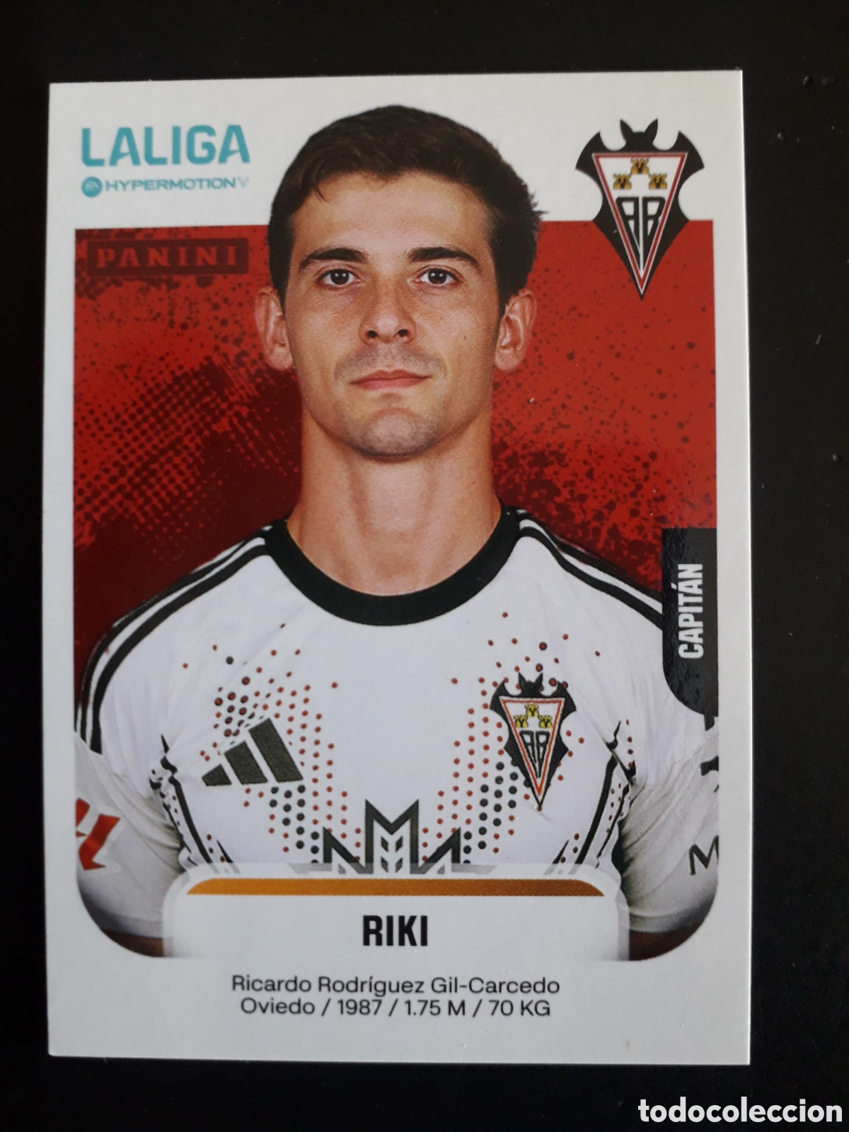 Fu&szlig;ball-Sticker: RIKI ALBACETE N&deg; 11 LALIGA HYPERMOTION 25 26 2025 2026 PANINI SIN PEGAR PEDIDO M&Iacute;NIMO 3&euro;