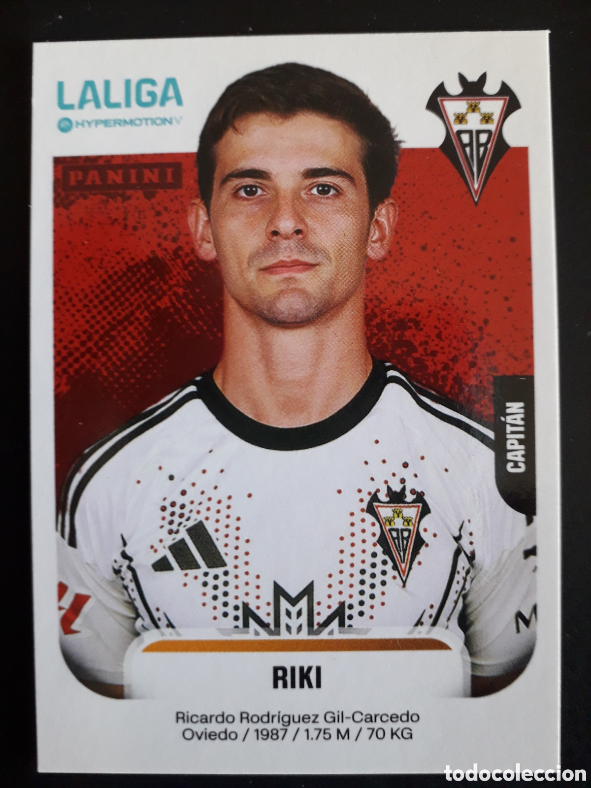 Fu&szlig;ball-Sticker: RIKI ALBACETE N&deg; 11 LALIGA HYPERMOTION 25 26 2025 2026 PANINI SIN PEGAR PEDIDO M&Iacute;NIMO 3&euro;