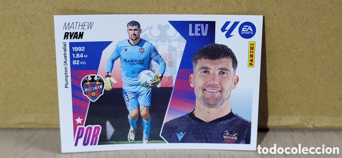Cromos de Futebol: RYAN LEVANTE N&ordm; 4 BIS COLOCA LIGA ESTE 25 26 2025 2026 PANINI