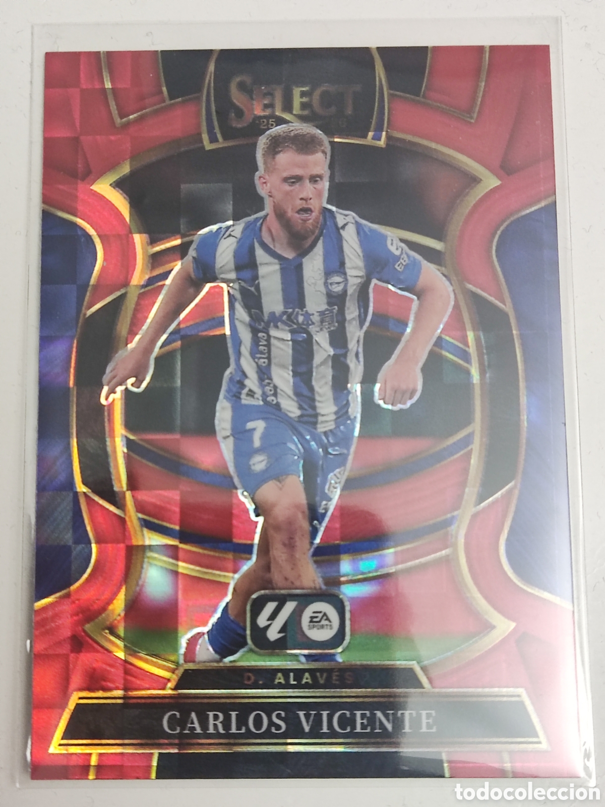 Cromos de F&uacute;tbol: Carlos Vicente Terrace Red Panini Select La Liga 25 26