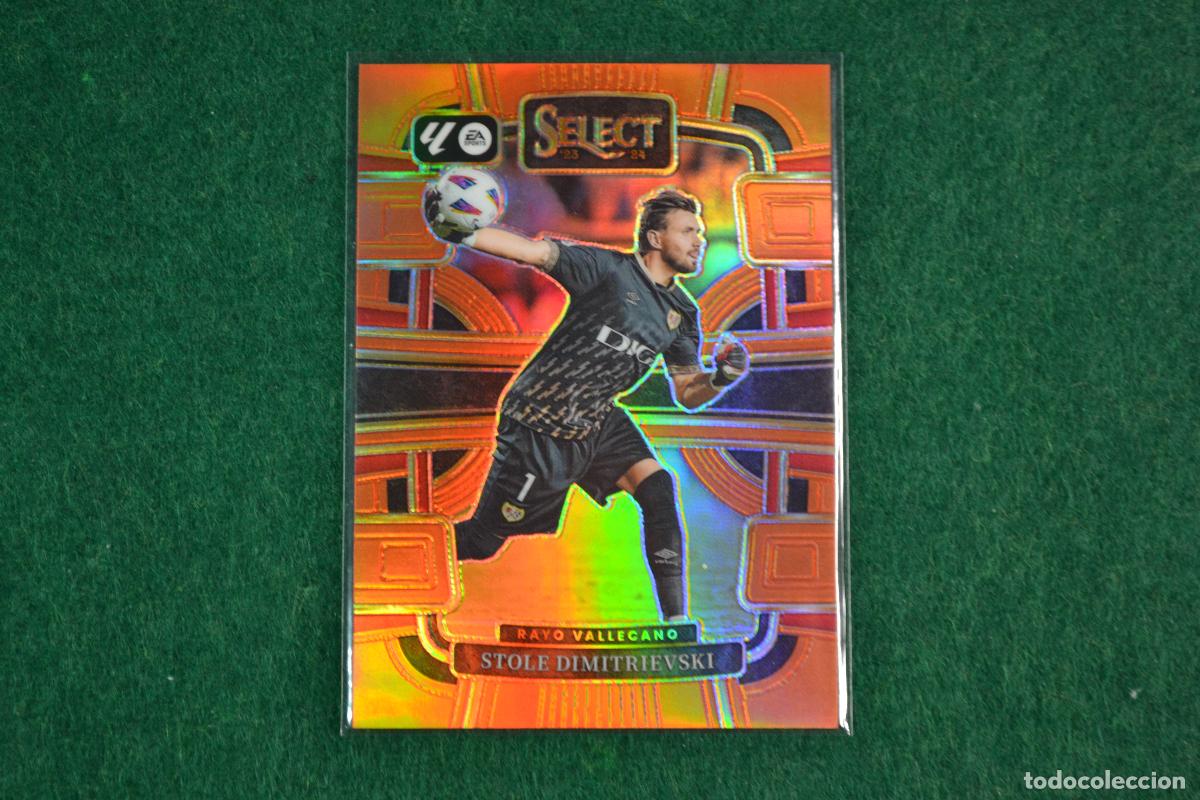 Figurine di Calcio: PANINI SELECT LA LIGA 2023-24 - 48 DIMITRIEVSKI (RAYO VALLECAN0) PARALELA ORANGE NUMERADA 39/49