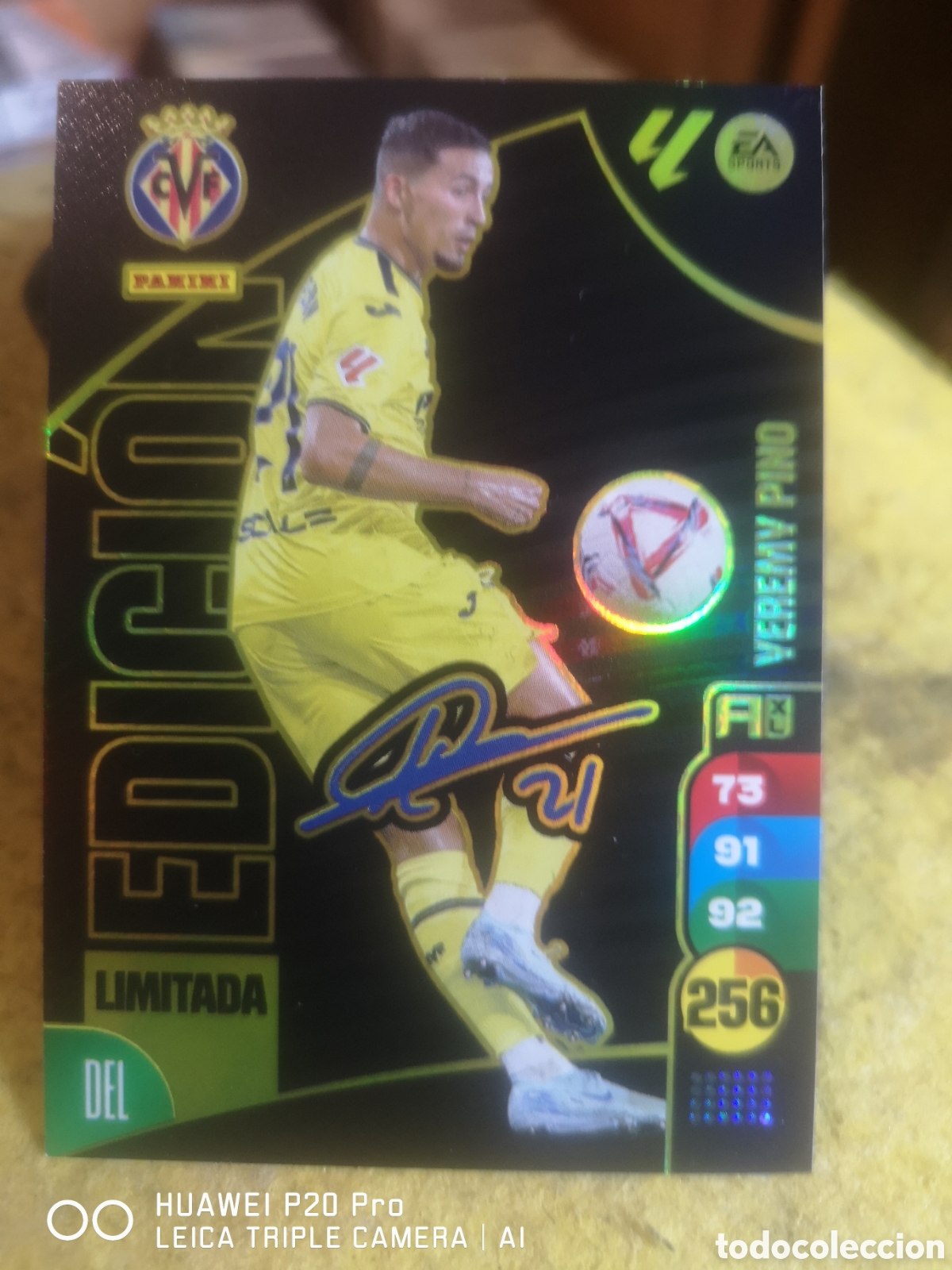Cromos de F&uacute;tbol: ADRENALYN 2024 2025 YEREMY PINO EDICION LIMITADA FIRMADA - VILLARREAL