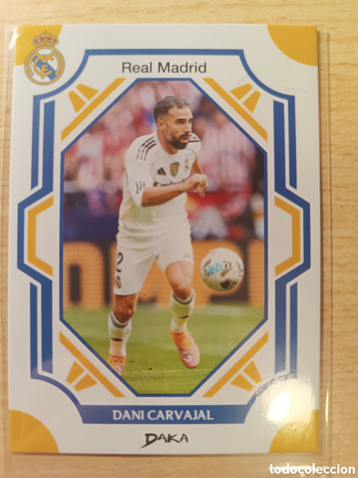 Fu&szlig;ball-Sticker: RM 16 B DANI CARVAJAL DAKA AUDIENCE REAL MADRID 2025 2026 25 26