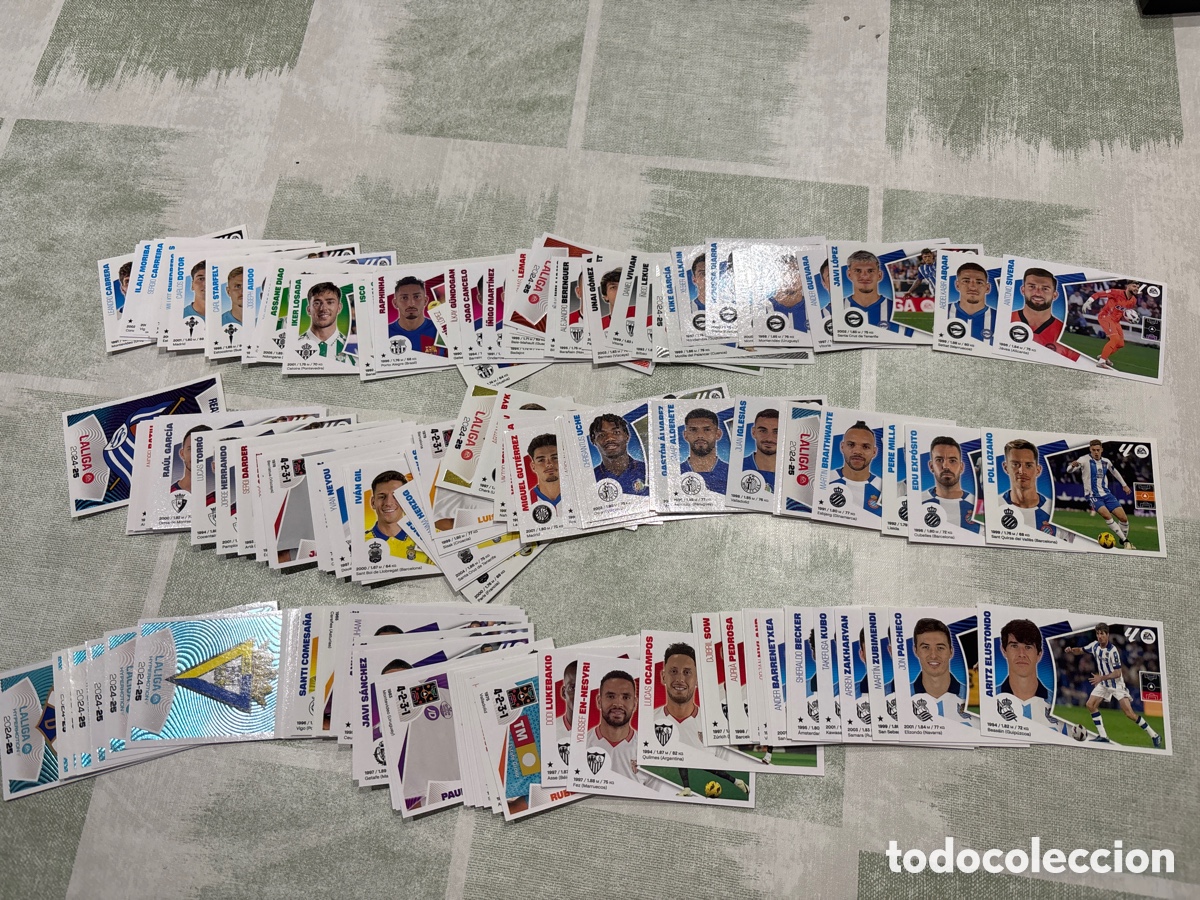 Football Stickers: LOTE DE 182 CROMOS DIFERENTES LIGA ESTE 2024 2025