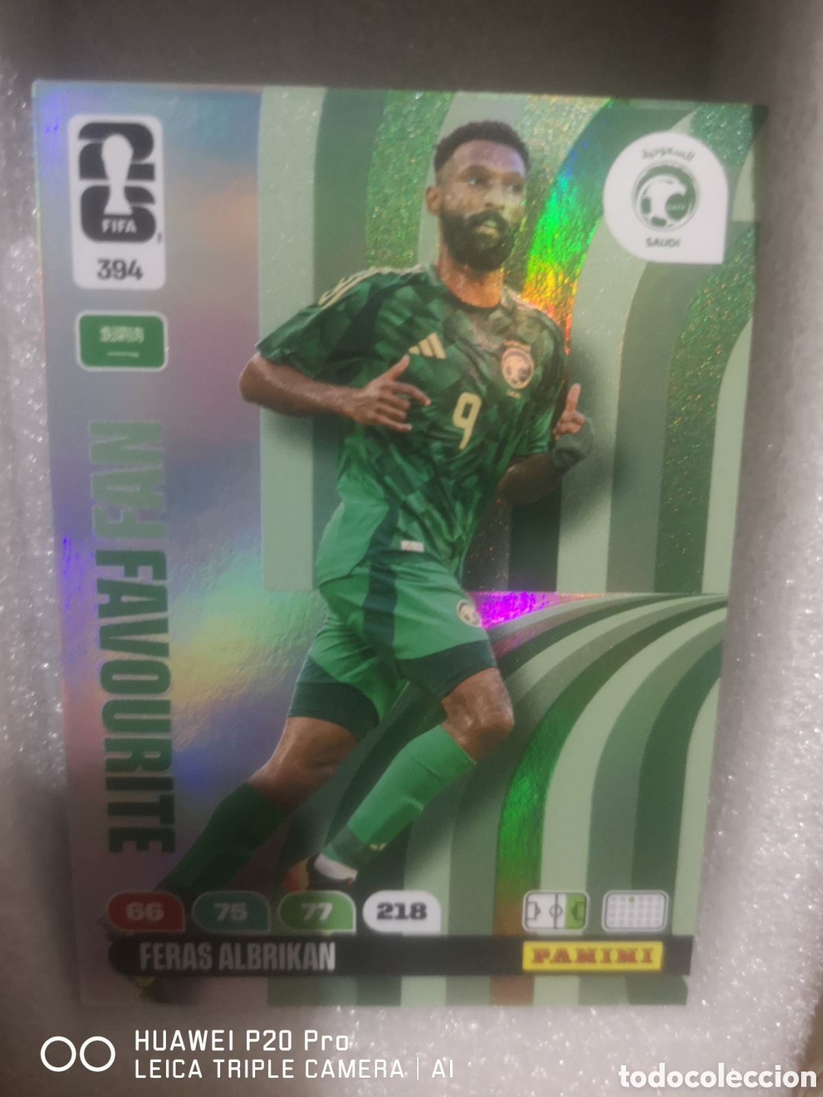 Cromos de F&uacute;tbol: ADRENALYN XL FIFA WORLD CUP 2026 FAN FAVOURITE FERAS ALBRIKAN 394 ARABIA SAUDITA