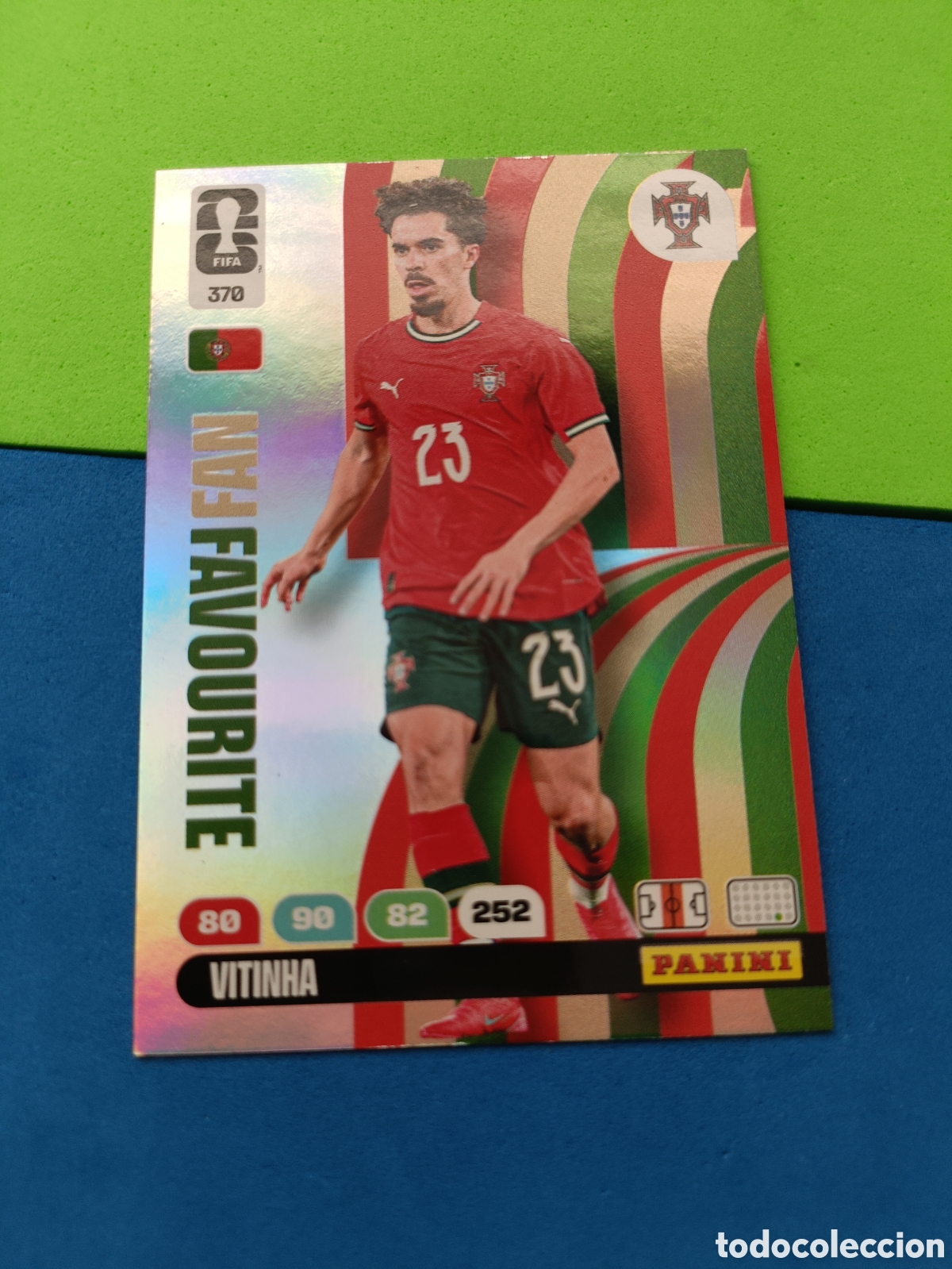 Cromos de F&uacute;tbol: Adrenalyn XL Fifa World cup 2026 mundial - Fan Favourite 370 Vitinha
