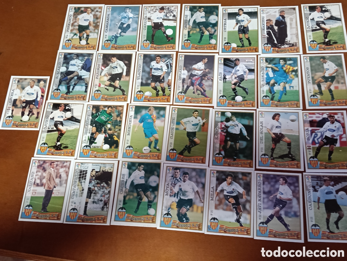 Cromos de F&uacute;tbol: Liga 1997-98- lote de 29 jugadores diferentes del Valencia, puede haber alguno diferente de la fotog