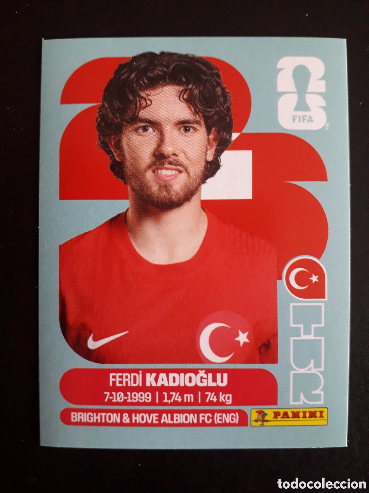 Cromos de F&uacute;tbol: KADIOGLU TURQU&Iacute;A TUR 8 MUNDIAL F&Uacute;TBOL 2026 FIFA WORLD CUP PANINI SIN PEGAR PEDIDO M&Iacute;NIMO 3&euro;