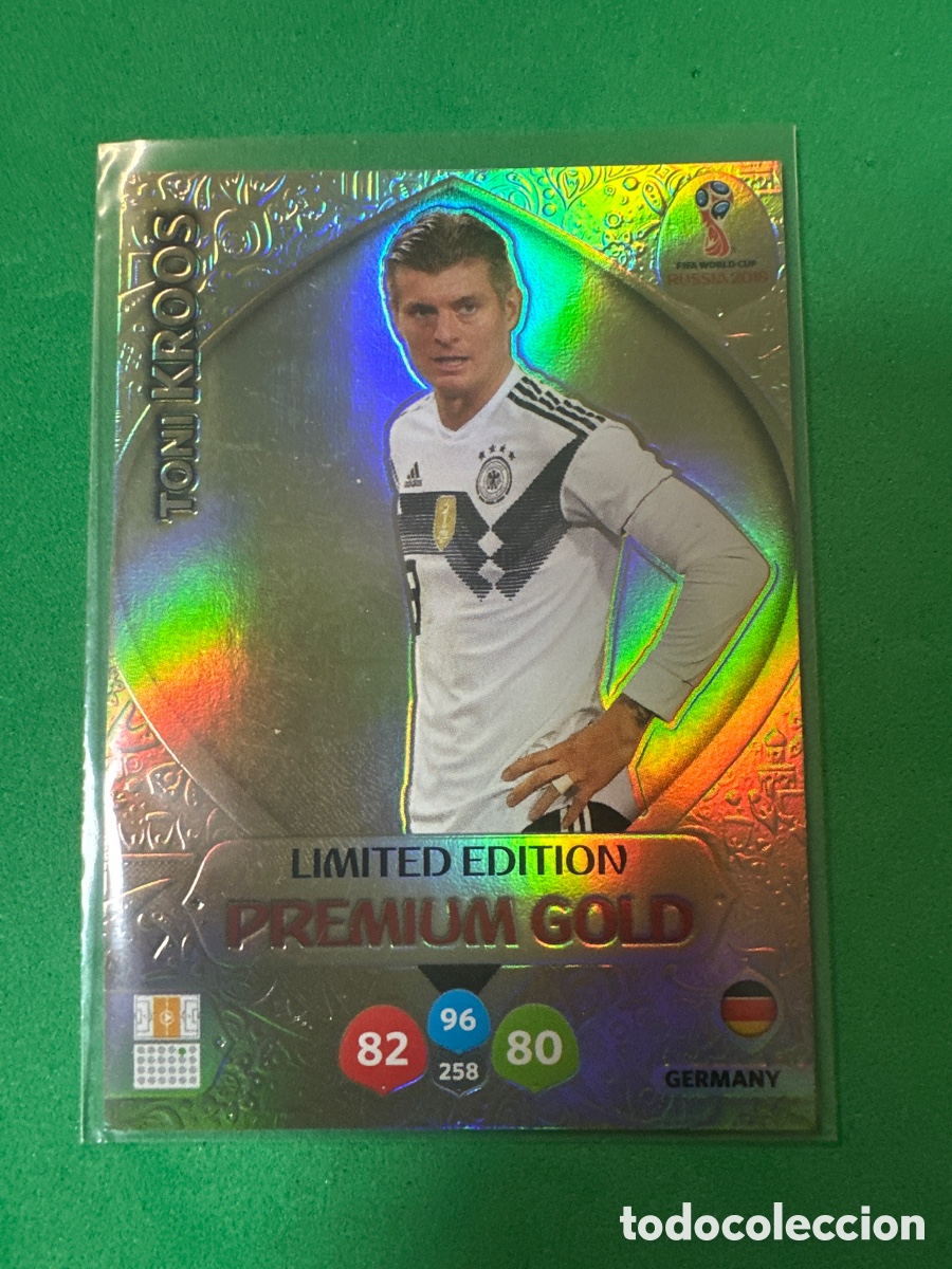 Cartes &agrave; collectionner de Football: TONI KROOS(ALEMANIA) PREMIUM GOLD ADRENALYN MUNDIAL RUSIA 2018 TRADING CARD PANINI