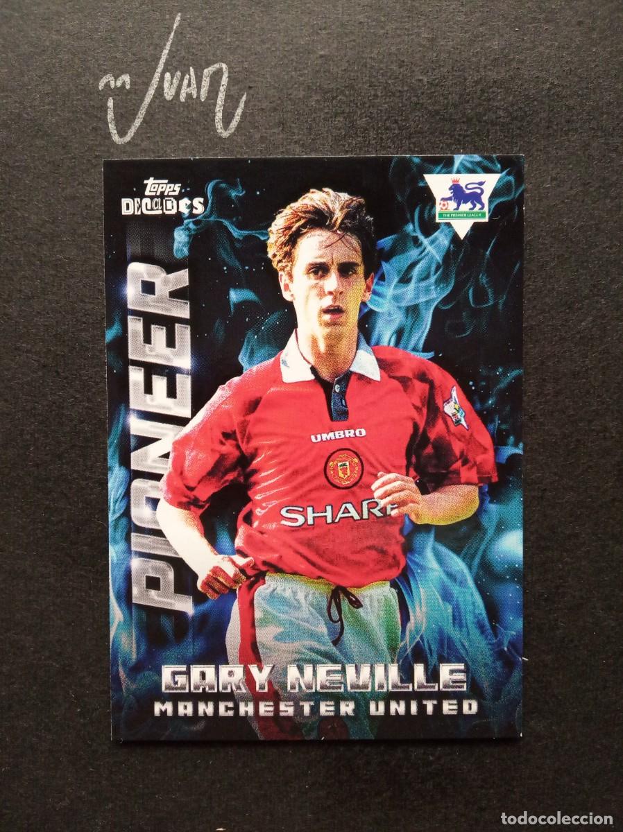 Football Stickers: PIONEER GARY NEVILLE MANCHESTER UNITED ⚽ TOPPS &reg; DECADES 1990's PREMIER LEAGUE 2025 25 NUEVO