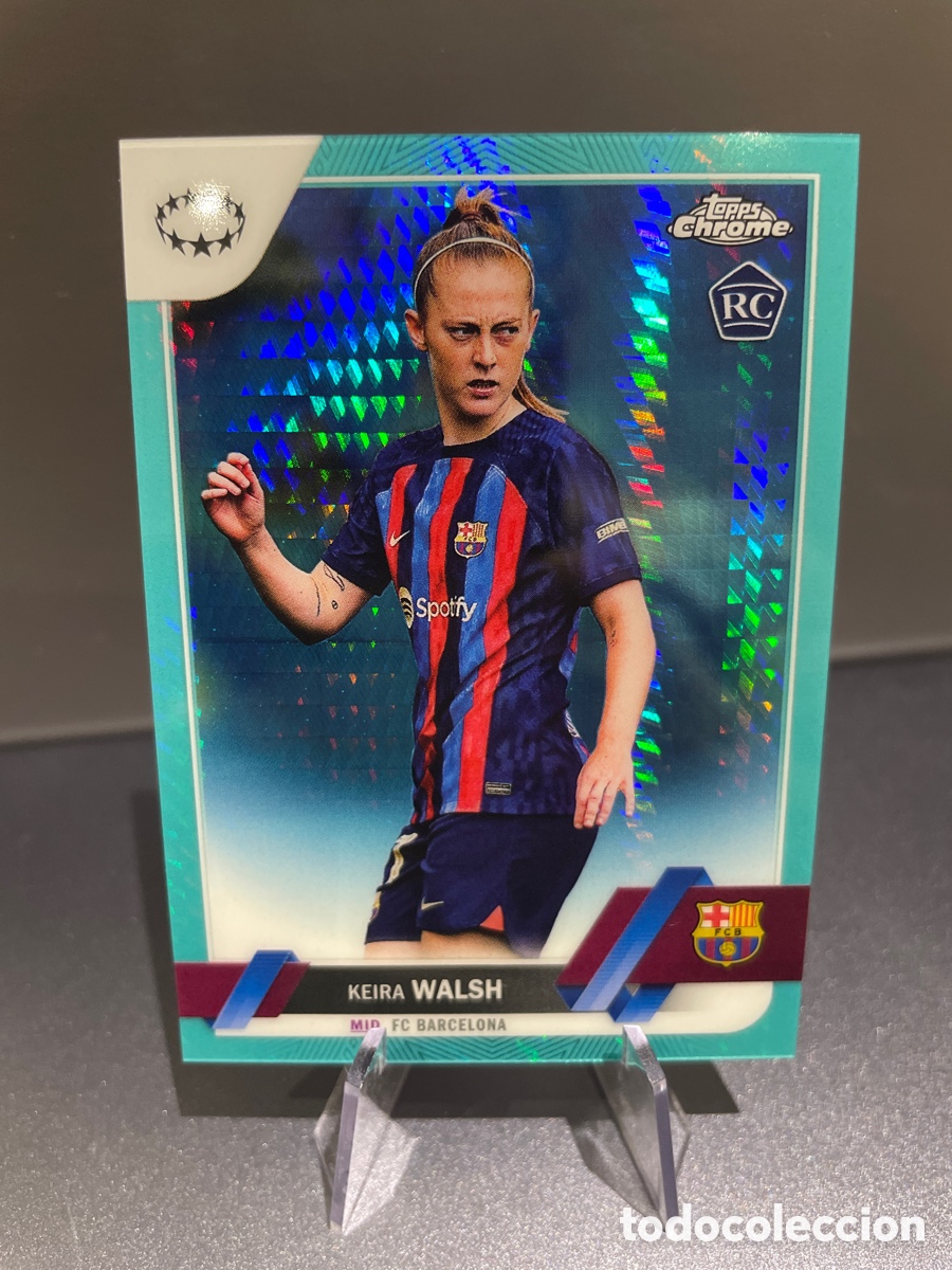 Cromos de F&uacute;tbol: Keira Walsh 74 Blue Prizm Topps Chrome 2022-23 FC Barcelona