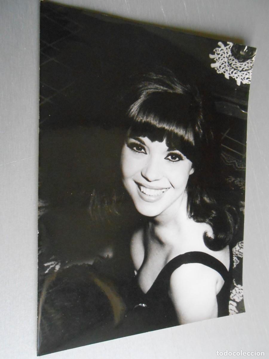 Cromos de F&uacute;tbol: FOTO de - ROSA MORENA -, de 18 x 24 cms.
