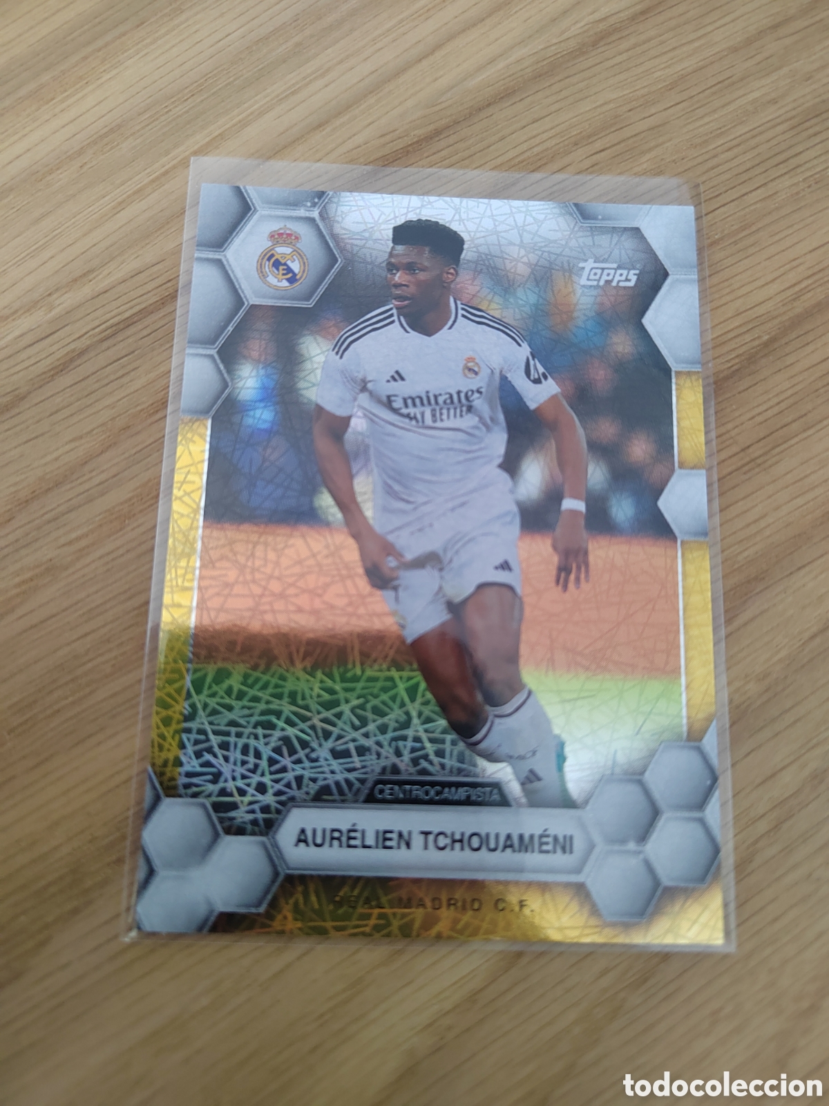 Cromos de F&uacute;tbol: #9 AURELIEN TCHOUAMENI ELECTRO PARALLEL TOPPS FAN SET REAL MADRID 2024 2025 24 25