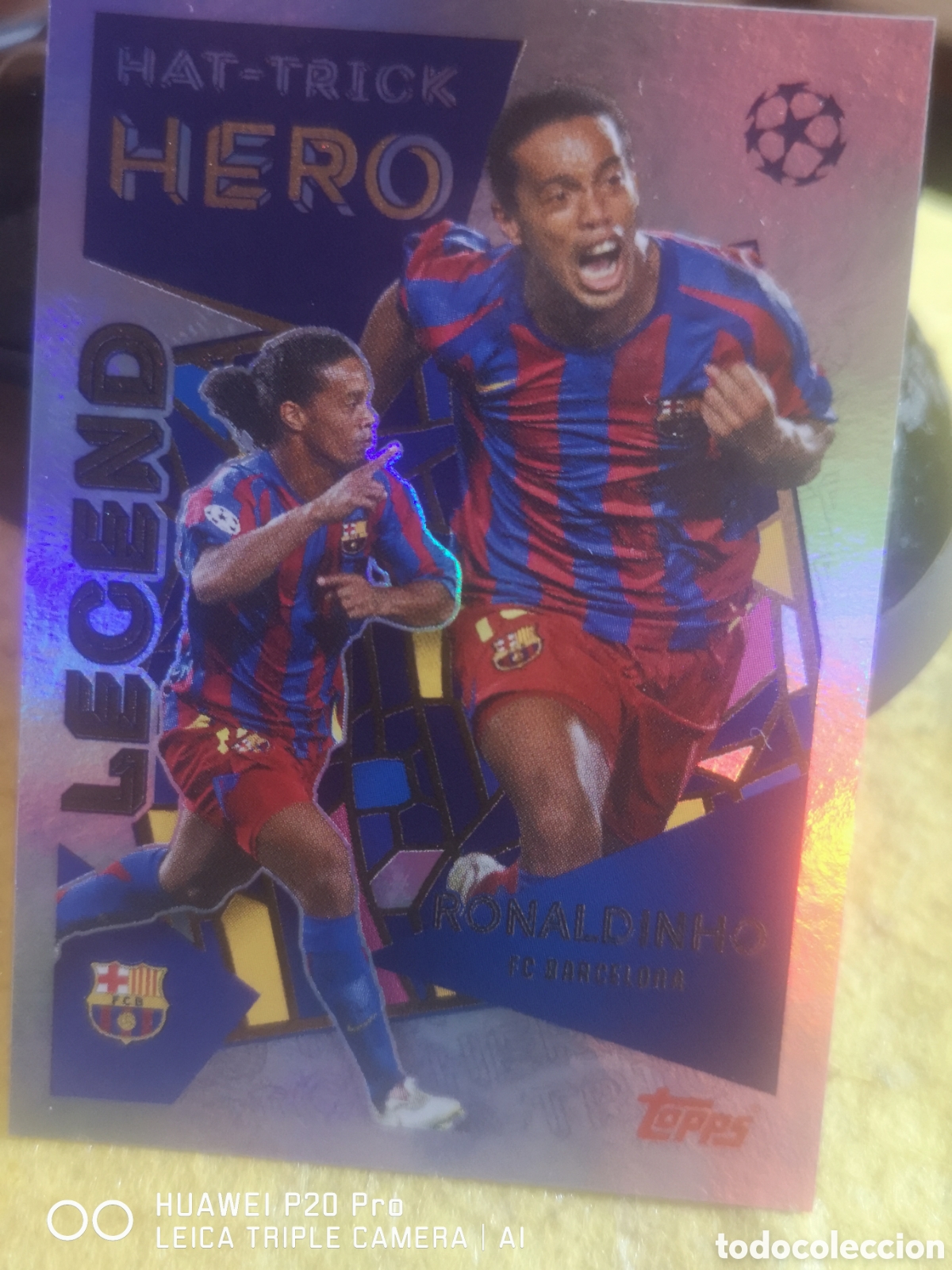 Cromos de F&uacute;tbol: STICKER CHAMPIONS LEAGUE 2025/26 HAT-TRICK HERO LEGEND 32 RONALDINHO - BARCELONA