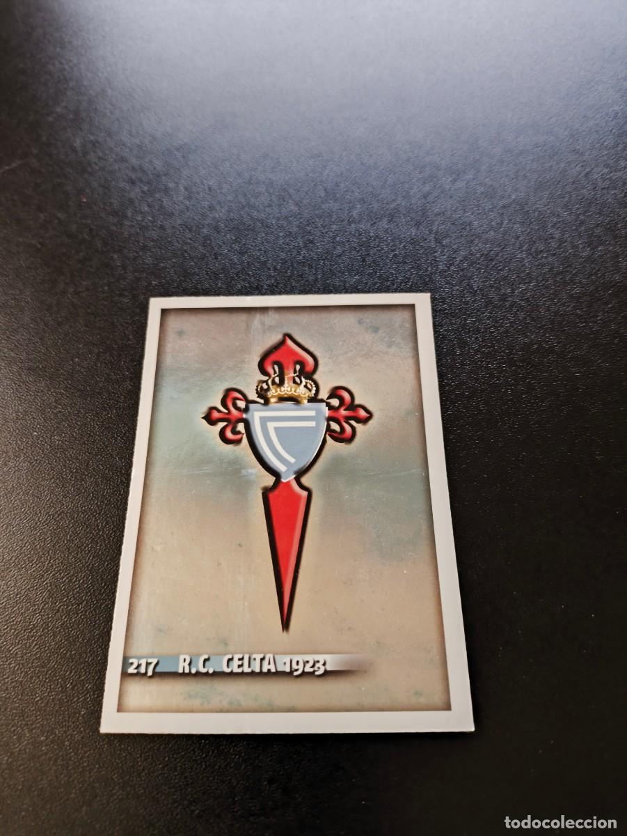 Cromos de F&uacute;tbol: 217 ESCUDO BRILLO LISO CELTA DE VIGO MUNDICROMO LIGA 2014 2015 14 15 NO PANINI ESTE