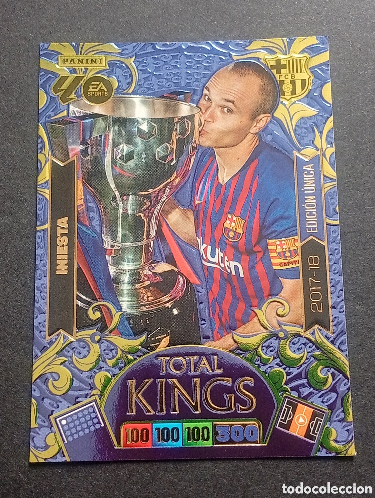 Cromos de F&uacute;tbol: INIESTA TOTAL KINGS BARCELONA PANINI ADRENALYN XL 2025 2026 25 26 BAL&Oacute;N DE ORO MEGACRACKS