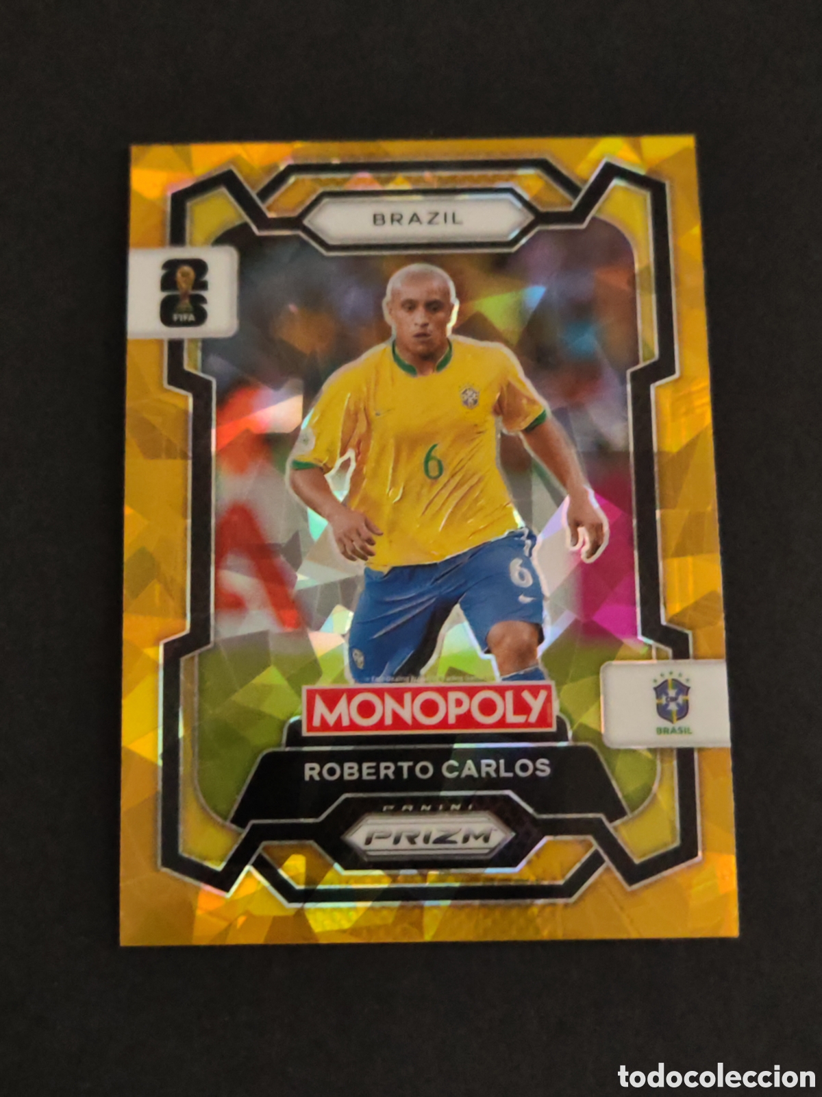 Fu&szlig;ball-Sticker: 17 prizm paralela cracked ROBERTO CARLOS BRASIL MONOPOLY FIFA 2026 WORLD CUP MUNDIAL ADRENALYN