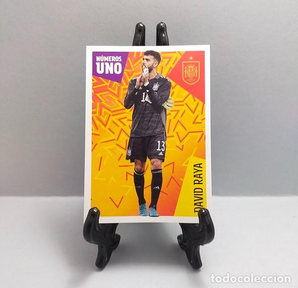 Cromos de F&uacute;tbol: 10 DAVID RAYA LOS &Iacute;DOLOS DE LA ROJA - CRACKS MUNDIALES CROMO CARREFOUR PANINI 2022 N&Uacute;MEROS UNO