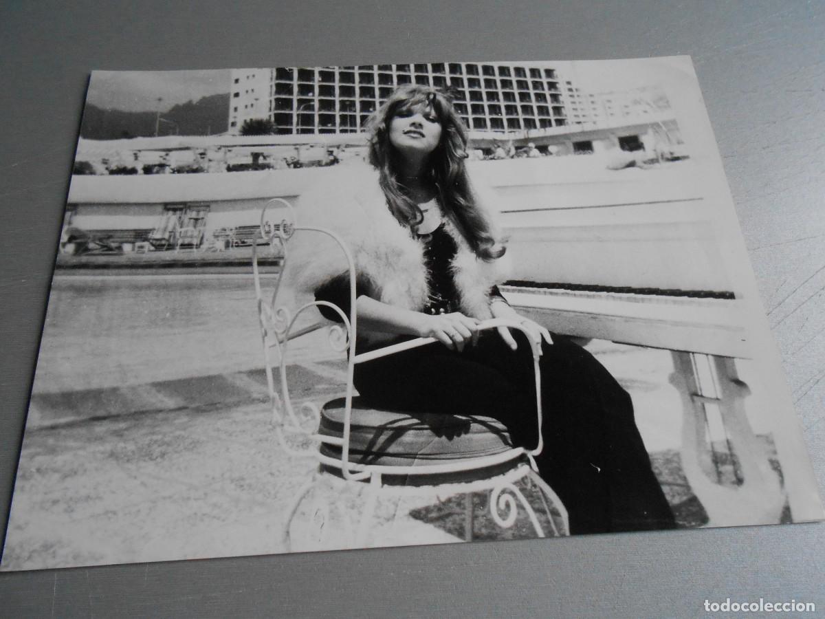 Cromos de F&uacute;tbol: FOTO de - LYNSEY DE PAUL -, de 24 x 18 cms.