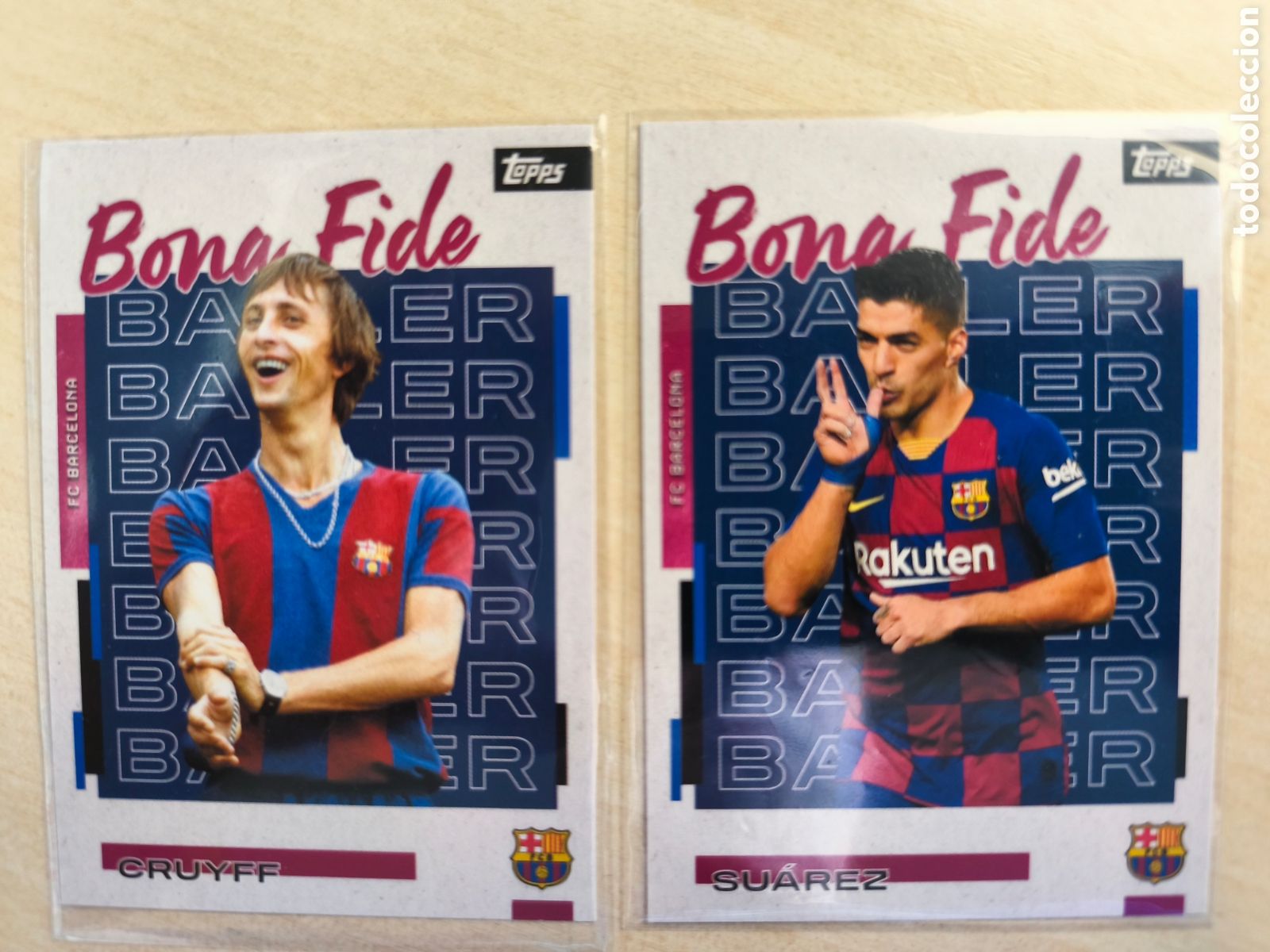 Cartes &agrave; collectionner de Football: 2 Topps Team Set Barcelona 2025 2026 25 26 - 21 Cruyff - 22 Su&aacute;rez