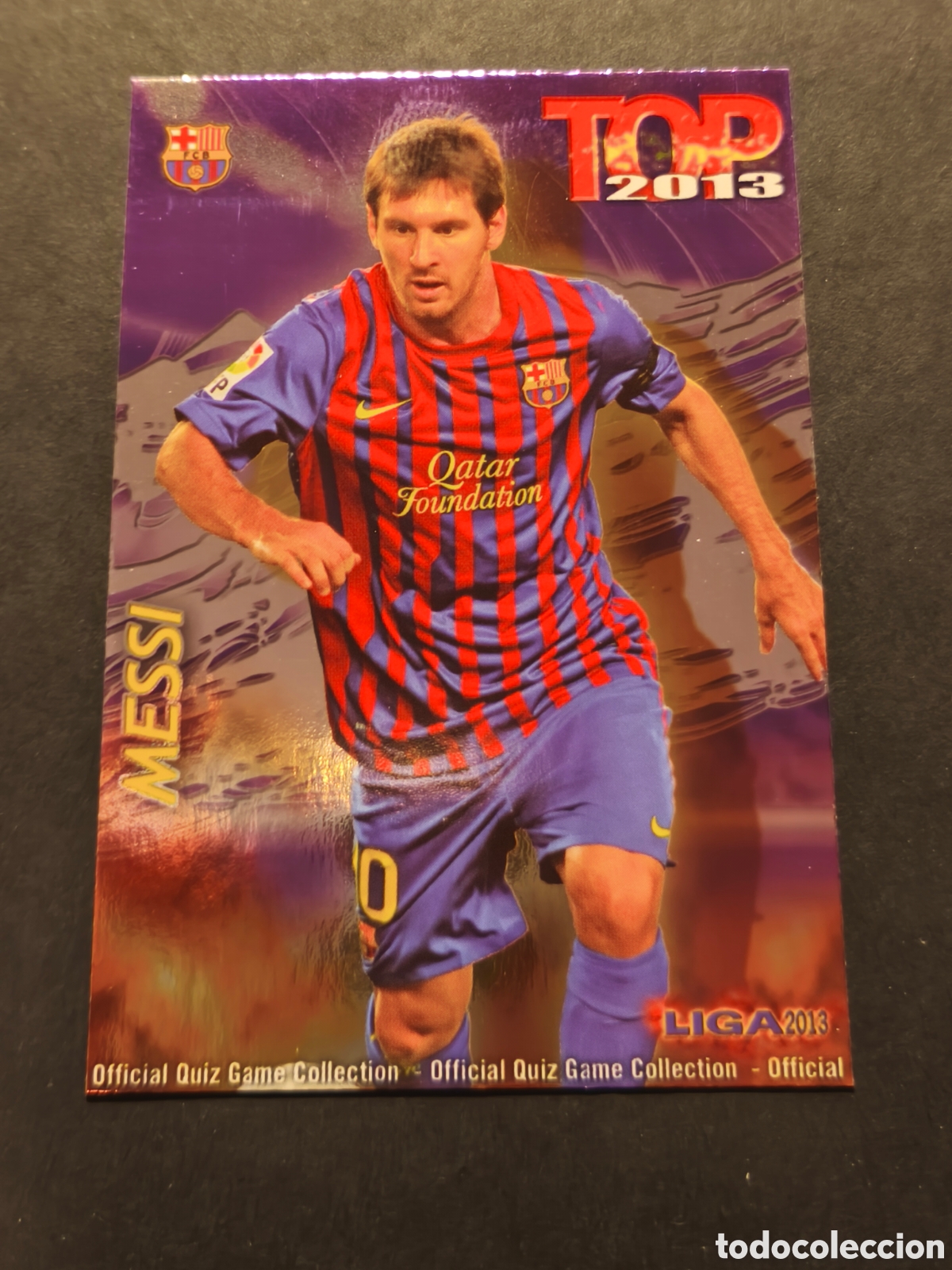 Football Stickers: N&ordm; 595 MESSI TOP FC BARCELONA MUNDICROMO 2013 VERSION FONDO MORADO