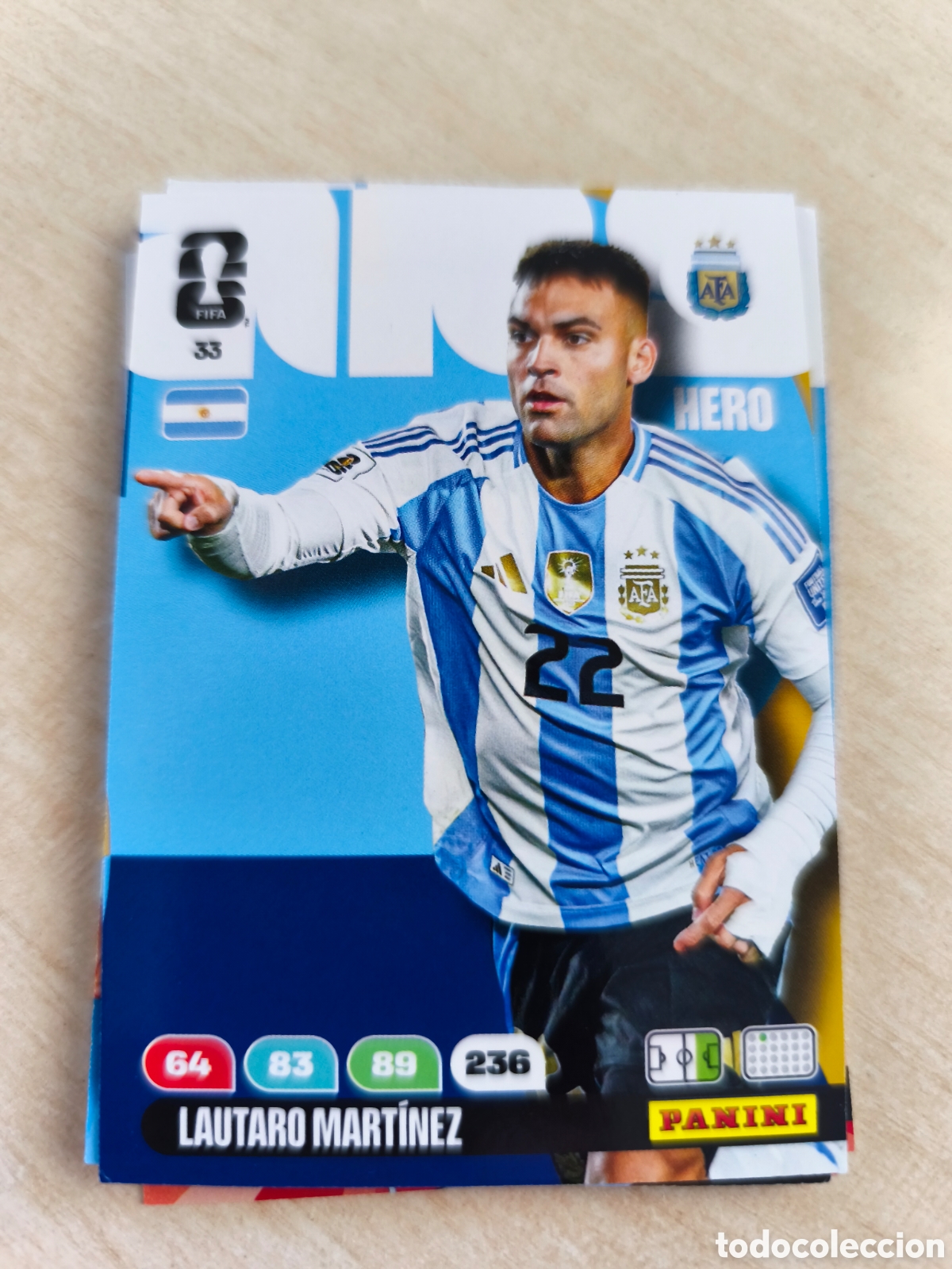 Cromos de F&uacute;tbol: 33 WORLD CUP 2026 LAUTATO MART&Iacute;NEZ ARGENTINA HERO ADRENALYN MUNDIAL PANINI 26