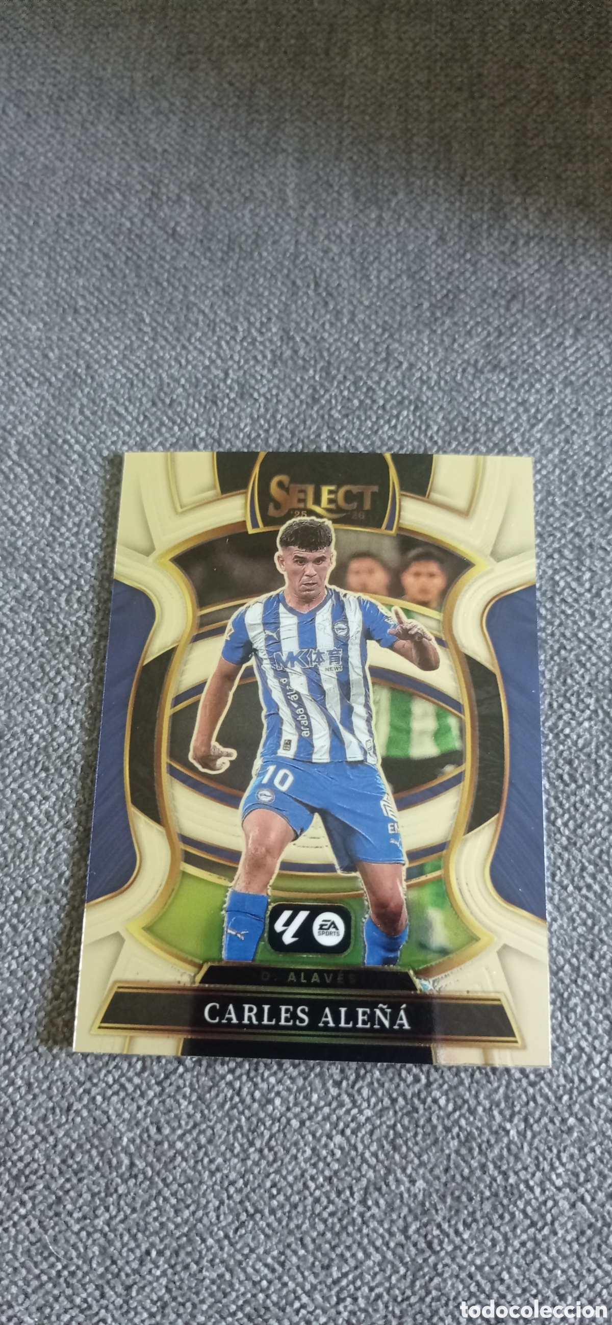 Cromos de F&uacute;tbol: DEPORTIVO ALAV&Eacute;S ALE&Ntilde;A SELECT LA LIGA 2025-26 PANINI AMERICA