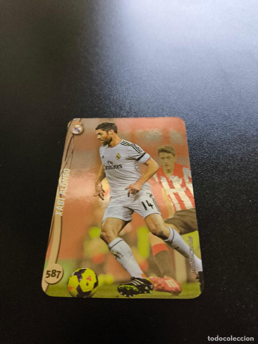 Cromos de F&uacute;tbol: 587 XABI ALONSO BAJA REAL MADRID BRILLO LISO PLATA MUNDICROMO LIGA 2014 2015 14 15 NO PANINI ESTE
