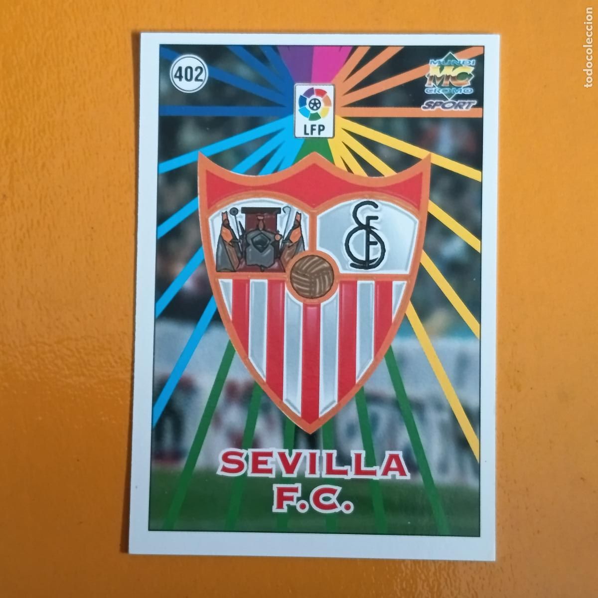 Cromos de F&uacute;tbol: 402 ESCUDO/PLANTILLA. SEVILLA F.C. LAS FICHAS DE LA LIGA 98-99. MUNDICROMO