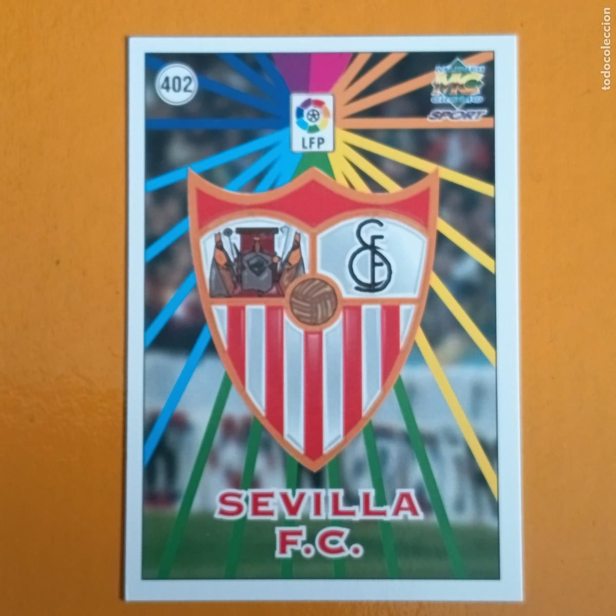 Cromos de F&uacute;tbol: 402 ESCUDO/PLANTILLA. SEVILLA F.C. LAS FICHAS DE LA LIGA 98-99. MUNDICROMO