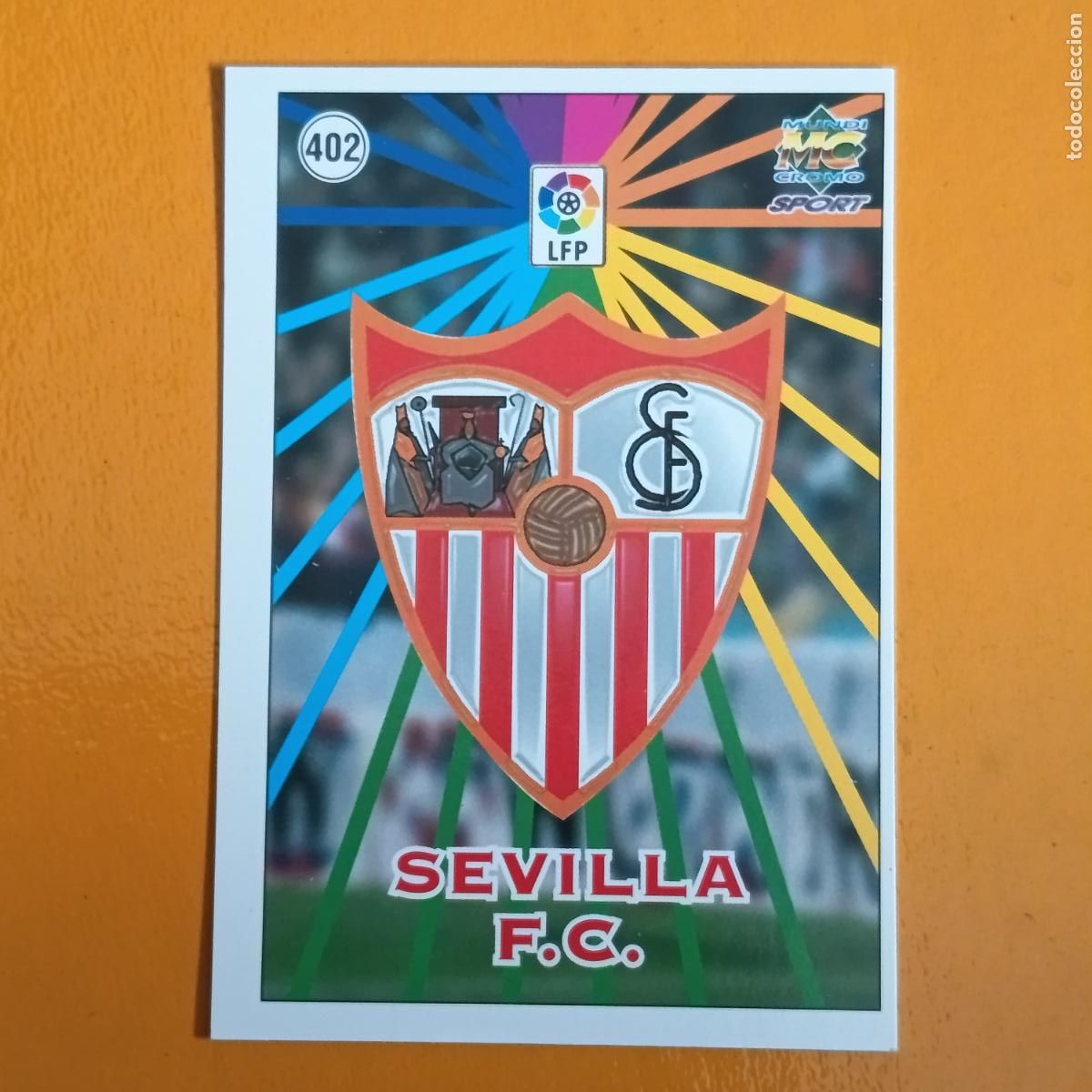 Cromos de F&uacute;tbol: 402 ESCUDO/PLANTILLA. SEVILLA F.C. LAS FICHAS DE LA LIGA 98-99. MUNDICROMO