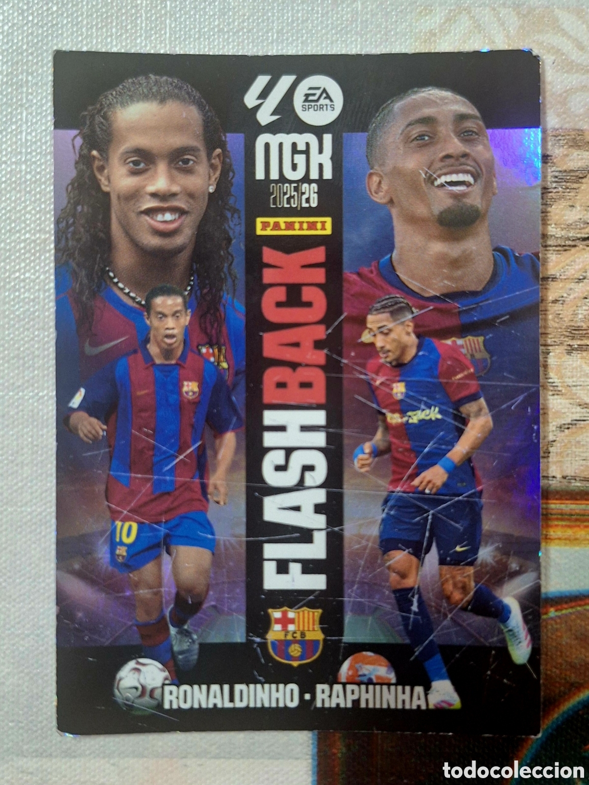 Cromos de F&uacute;tbol: Flashback 430 RONALDINHO - RAPHINHA Megacracks MGK 2025-26