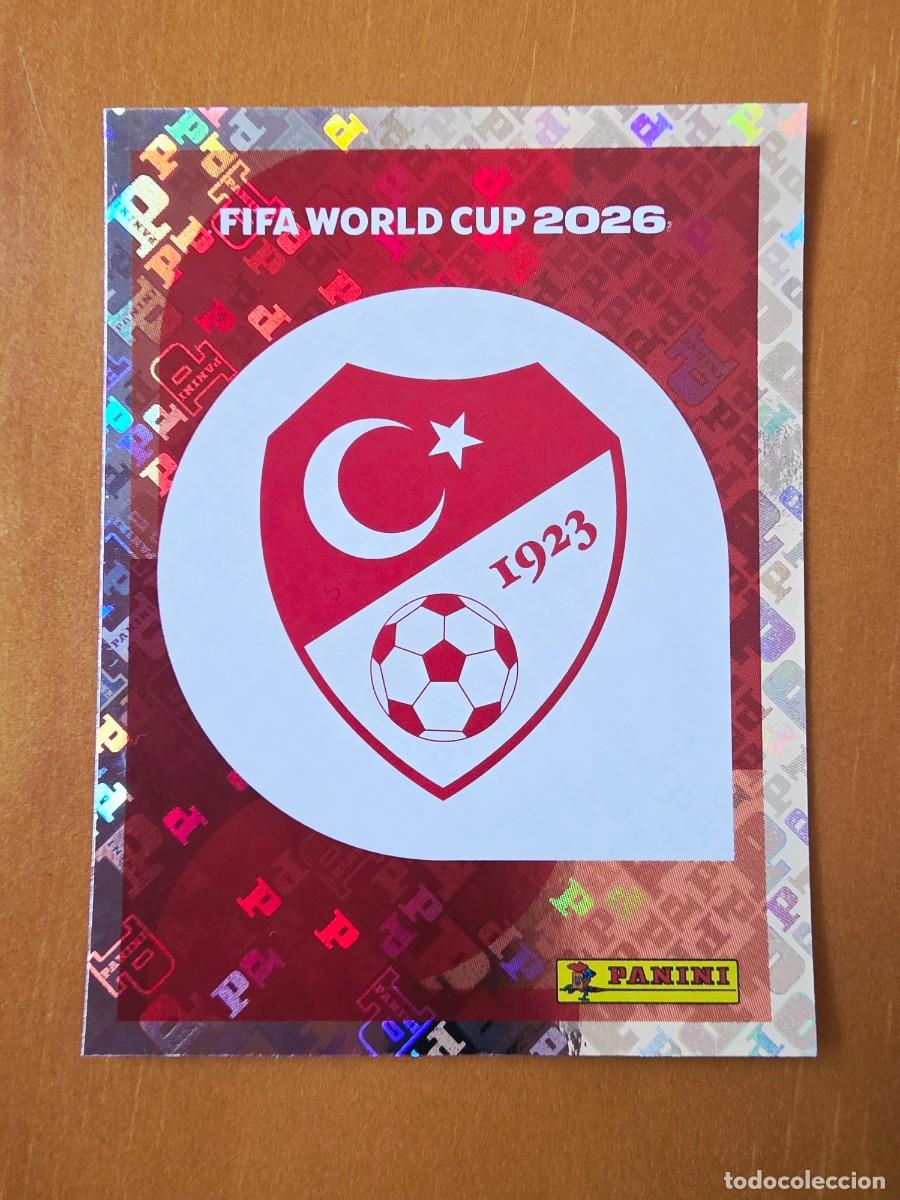 Cromos de F&uacute;tbol: TUR 1 Escudo logo emblema Turqu&iacute;a, Panini FIFA World Cup Mundial 2026 Sticker