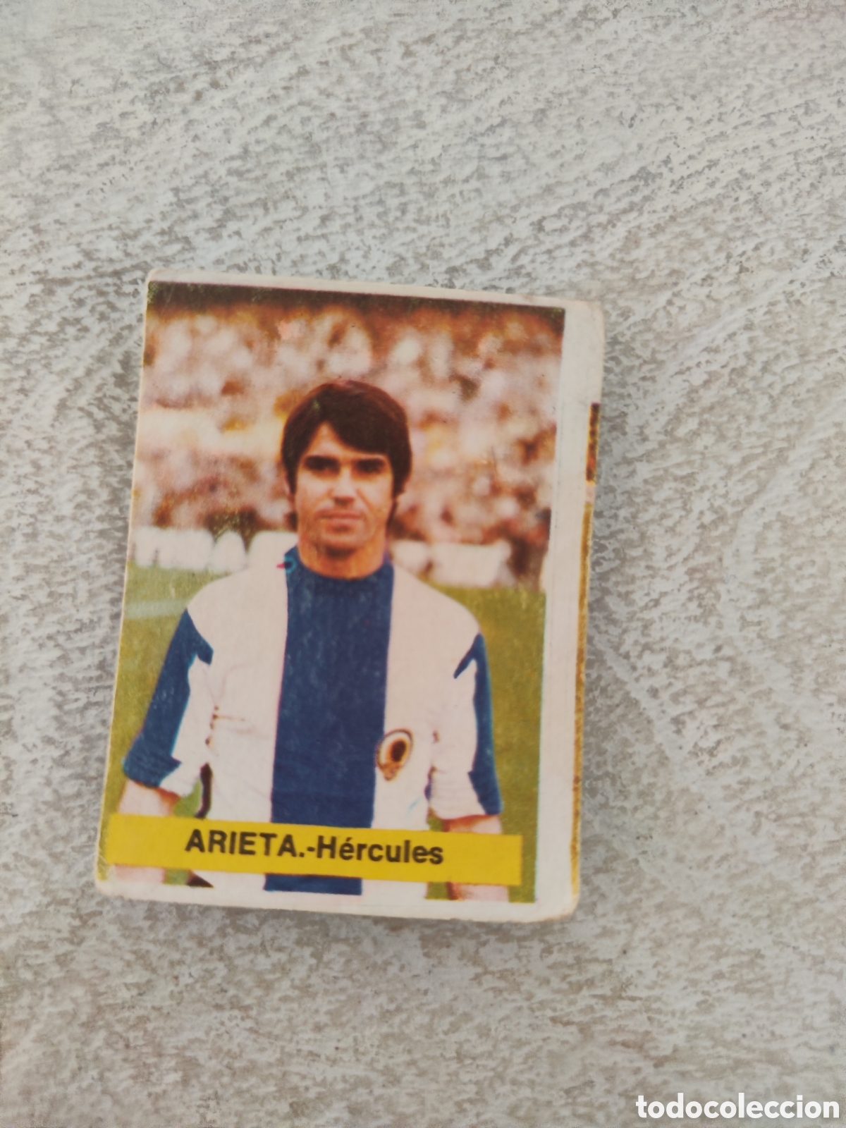 Fu&szlig;ball-Sticker: Fini 75 76 sin pegar dep&oacute;sito MA H&eacute;rcules Arieta LEER