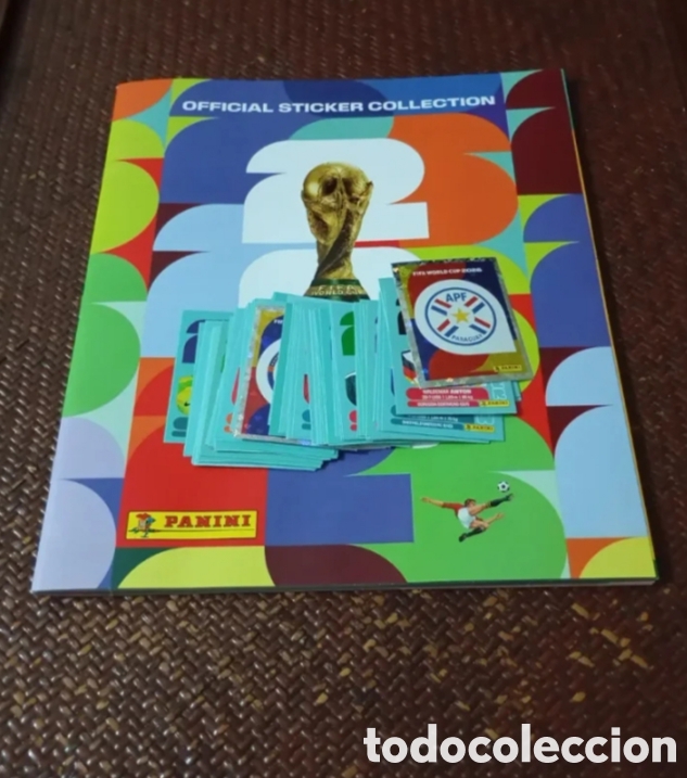 Cromos de F&uacute;tbol: Lote &aacute;lbum del mundial 2026 nuevo y 100 cromos diferentes incluidos escudos como nuevos