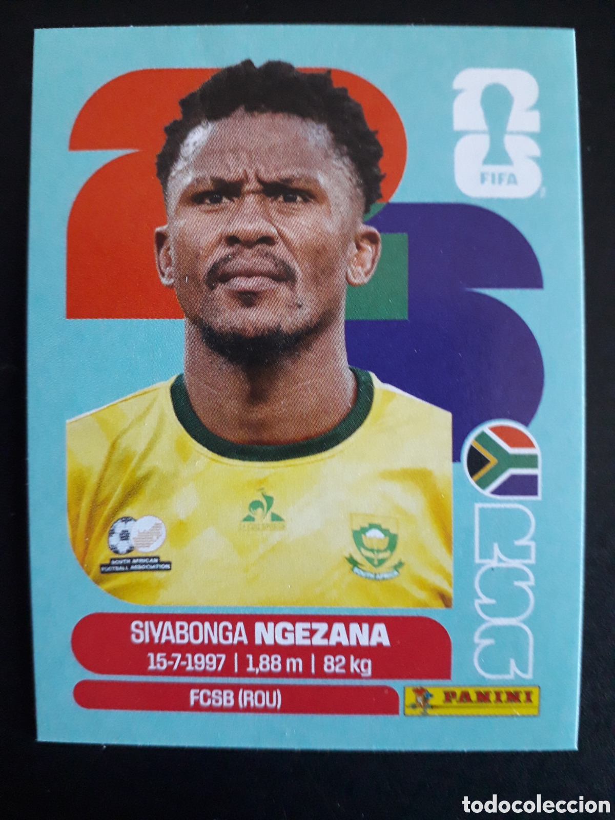 Fu&szlig;ball-Sticker: NGEZANA SUD&Aacute;FRICA RSA 8 MUNDIAL F&Uacute;TBOL 2026 FIFA WORLD CUP PANINI SIN PEGAR PEDIDO M&Iacute;NIMO 3&euro;.