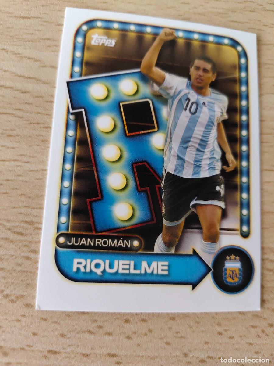 Cromos de F&uacute;tbol: 21 COLLECTOR TIN ARGENTINA 25 26 JUAN ROM&Aacute;N RIQUELME NAME IN LIGHTS TOCADA ESQUINA TOPPS 2025 2026