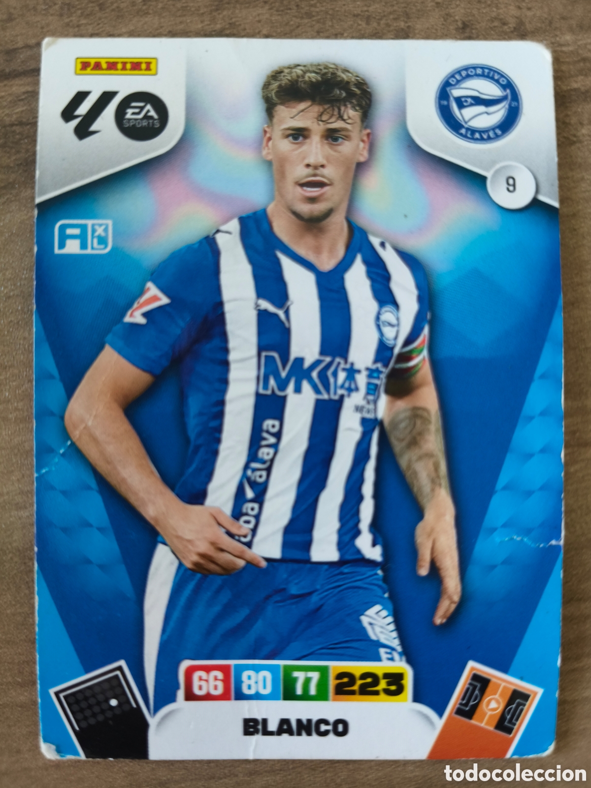Cromos de F&uacute;tbol: Blanco 9 Alaves Adrenalyn XL Liga 25 26